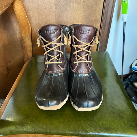 Sperry women’s saltwater duck boot - Picture 1 of 2